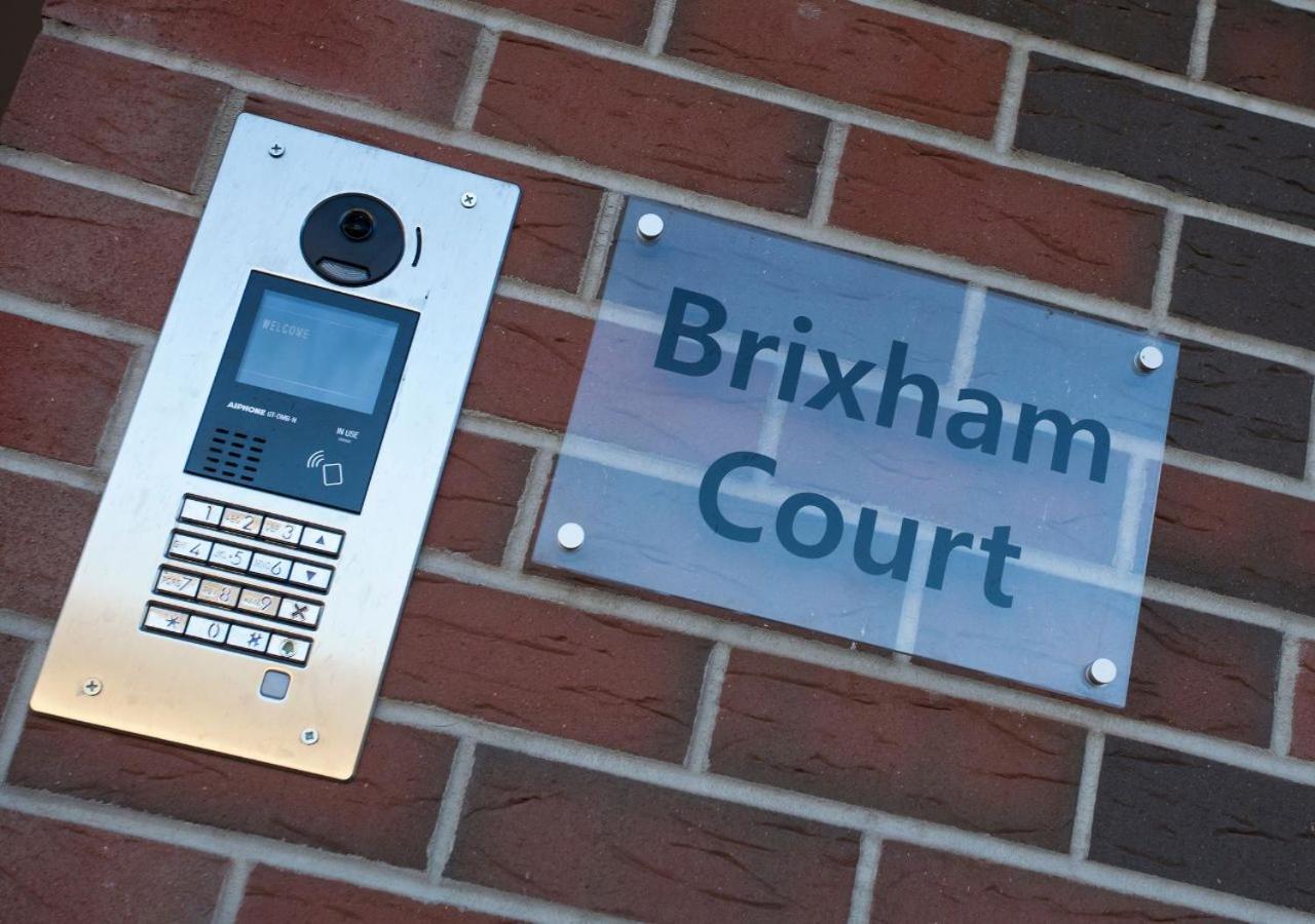 Apartamento Charles Hope Staines Centre Exterior foto