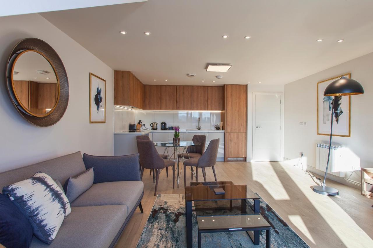 Apartamento Charles Hope Staines Centre Exterior foto